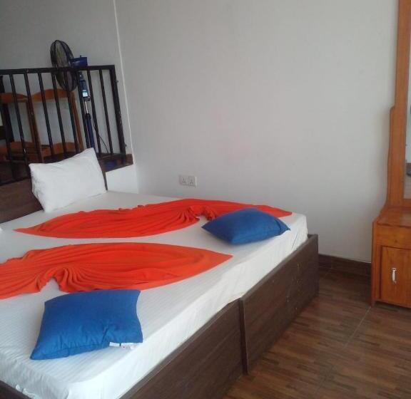 Hospedaria Uptown Ella