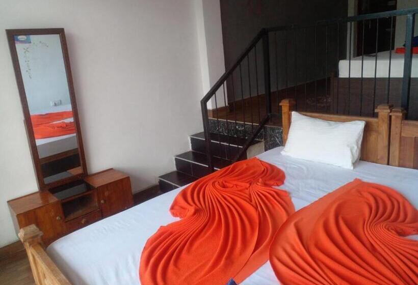 Hospedaria Uptown Ella