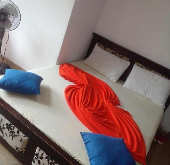 Hospedaria Uptown Ella