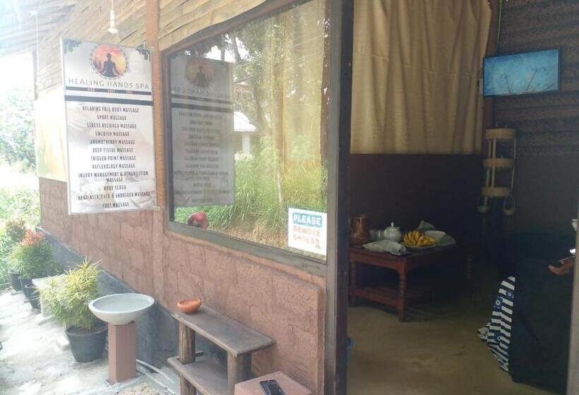 Hospedaria Uptown Ella