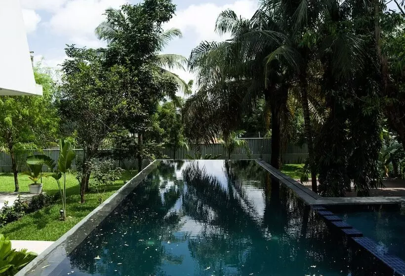 Hotel Lepic Villa