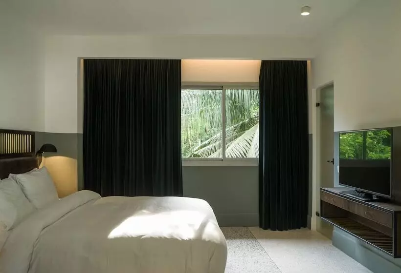 Hotel Lepic Villa