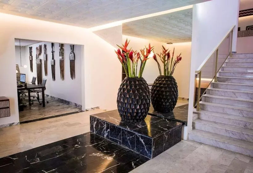 Hotel Lepic Villa