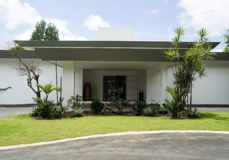 Hotel Lepic Villa
