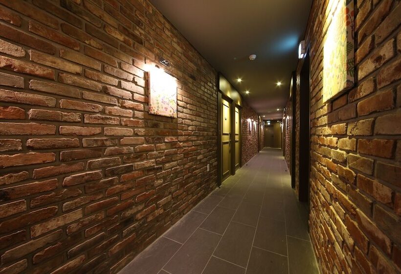 Brooks Hotel Tongyeong