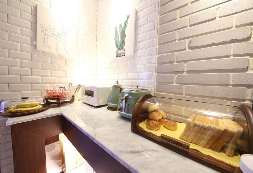 Brooks Hotel Tongyeong