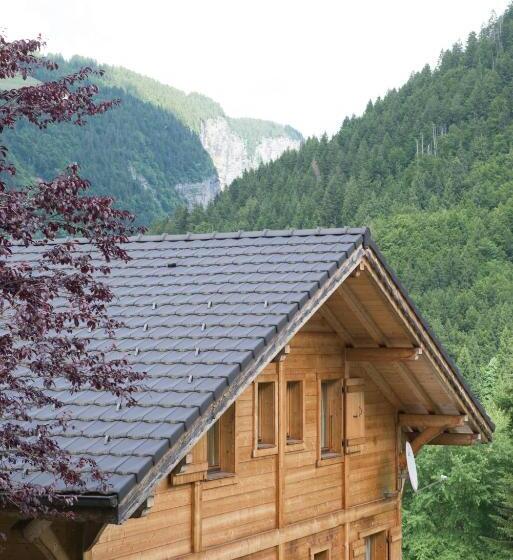 پانسیون Chalet La Pastorale