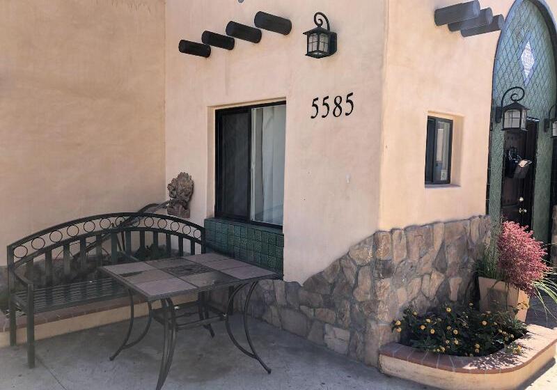 ユースホステル Casa Del Sol