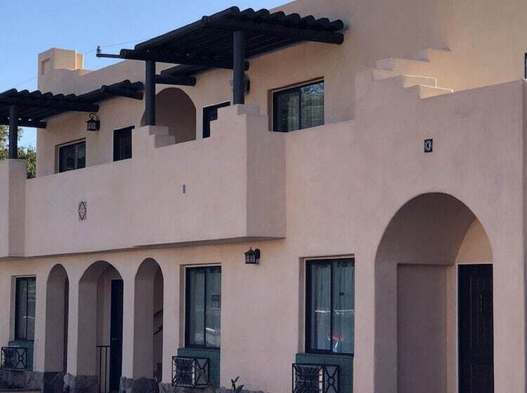 ユースホステル Casa Del Sol