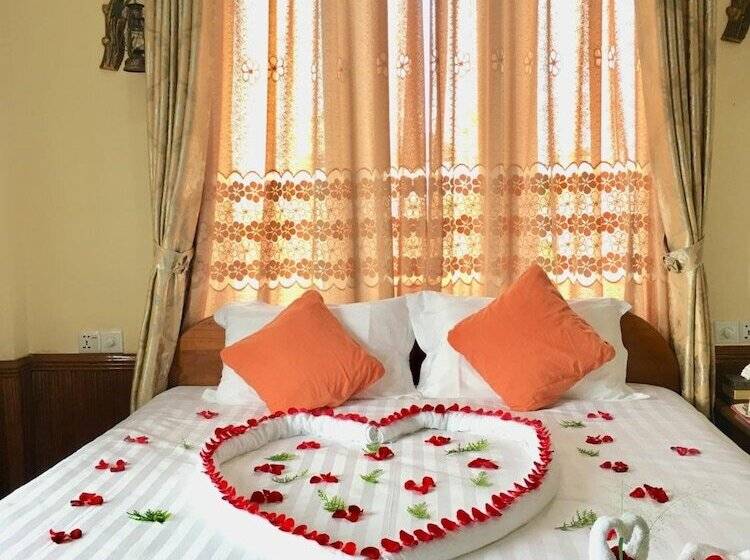 هتل Mother S Home