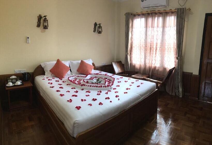 هتل Mother S Home