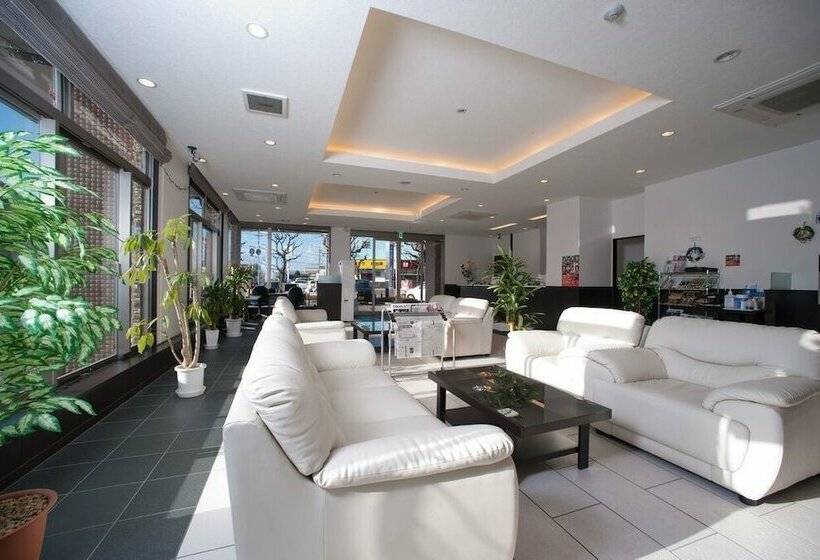 בית מלון כפרי Omura Station