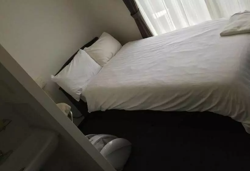 Hotelli Omura Station