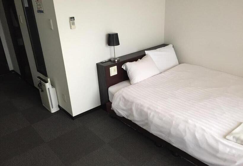 בית מלון כפרי Omura Station