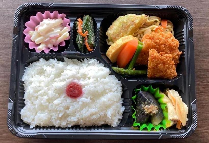 בית מלון כפרי Omura Station