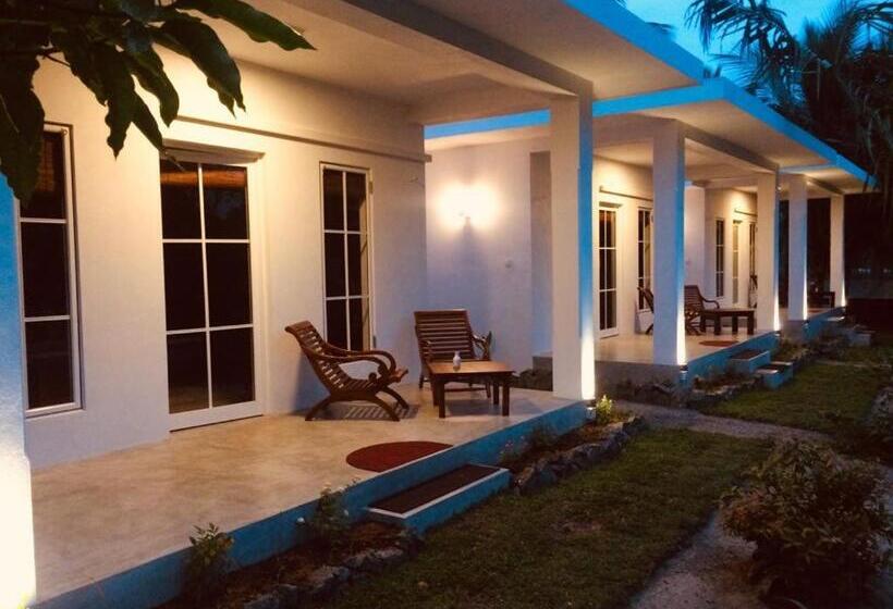 膳宿费 La Perla Bentota