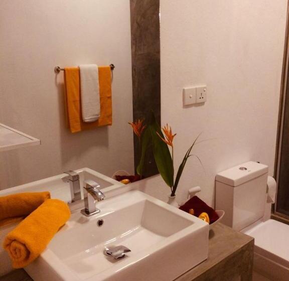 膳宿费 La Perla Bentota