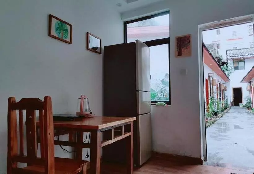 پانسیون Zhangjiajie Tingyutang Little Yard