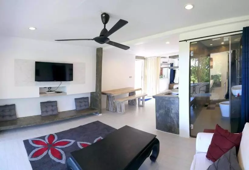Chaweng Modern Villas   Studio 2