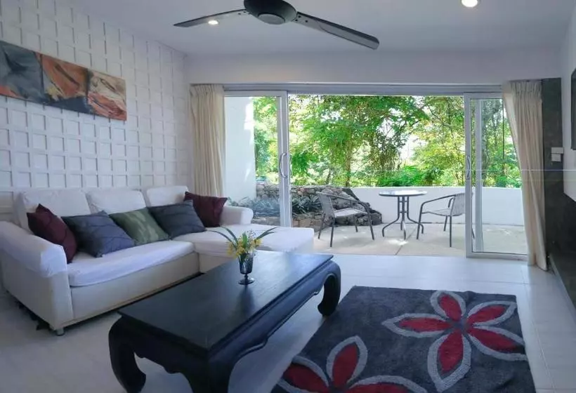 Chaweng Modern Villas   Studio 2