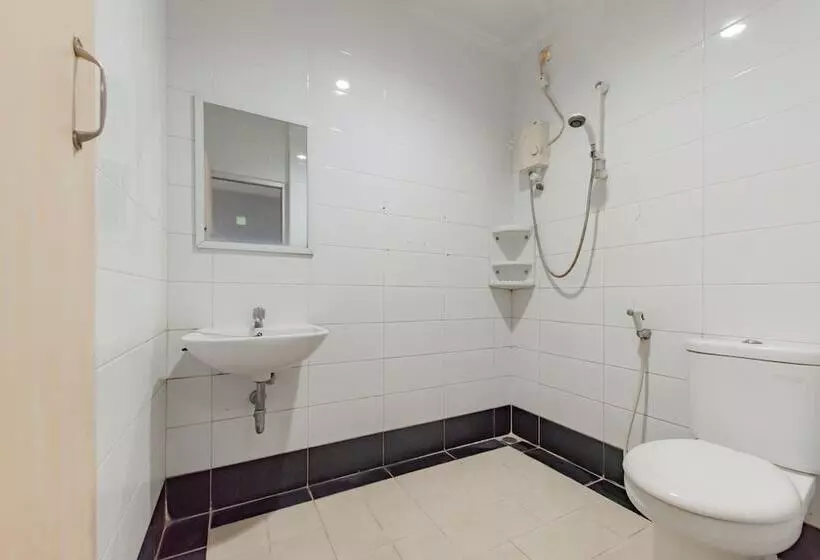 Hotelli Reddoorz @ Pelajar Pejuang 3