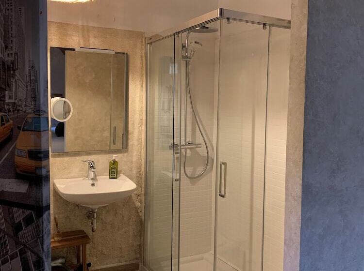 Отель Torre Barcelona