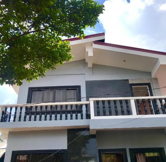 Majatalo Bangles Homestay