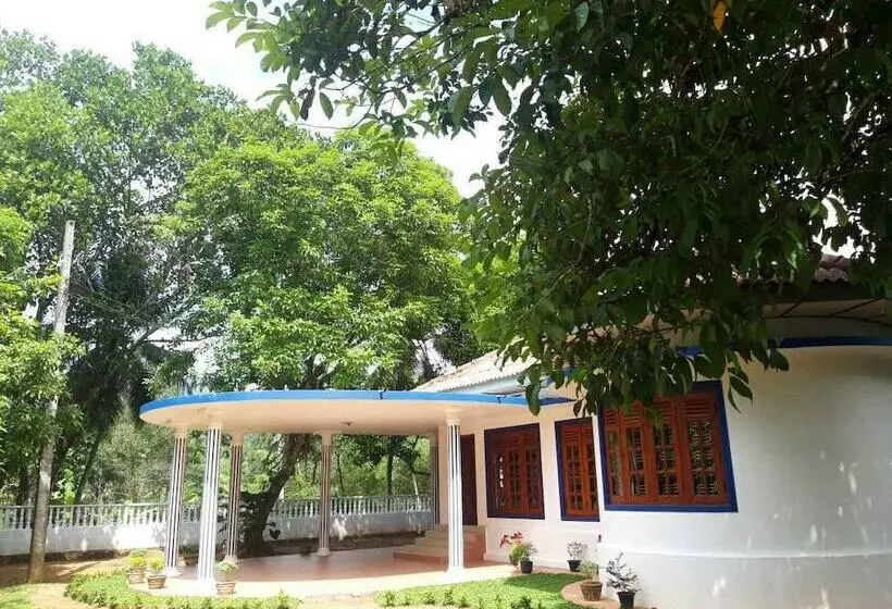 Contour Heritance Hotel  Delgoda Walawwa