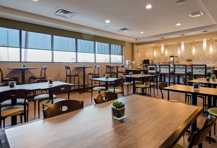 בית מלון כפרי Best Western Plus Philadelphiapennsauken