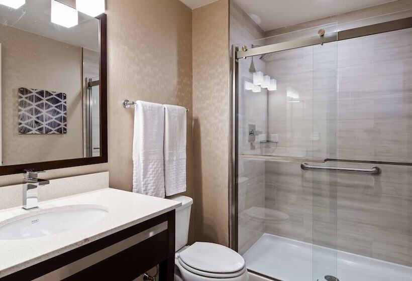 בית מלון כפרי Best Western Plus Philadelphiapennsauken