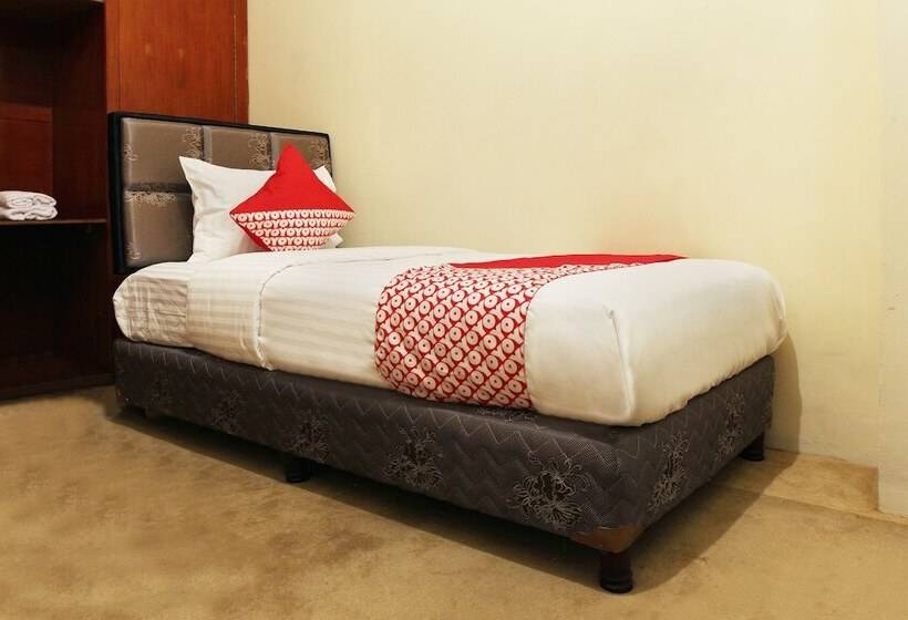 Hotell Oyo 146 Menteng Residence