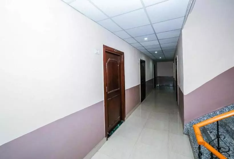 ホテル Oyo 14658 Shree Ambe Tara Guest House