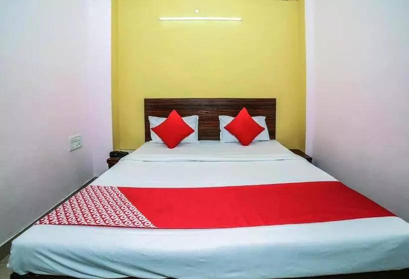 ホテル Oyo 14658 Shree Ambe Tara Guest House