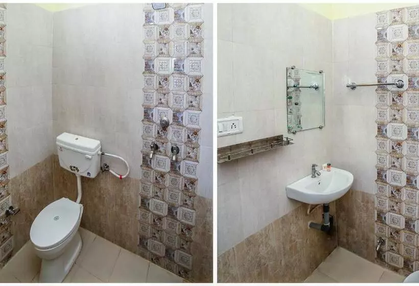 ホテル Oyo 14658 Shree Ambe Tara Guest House
