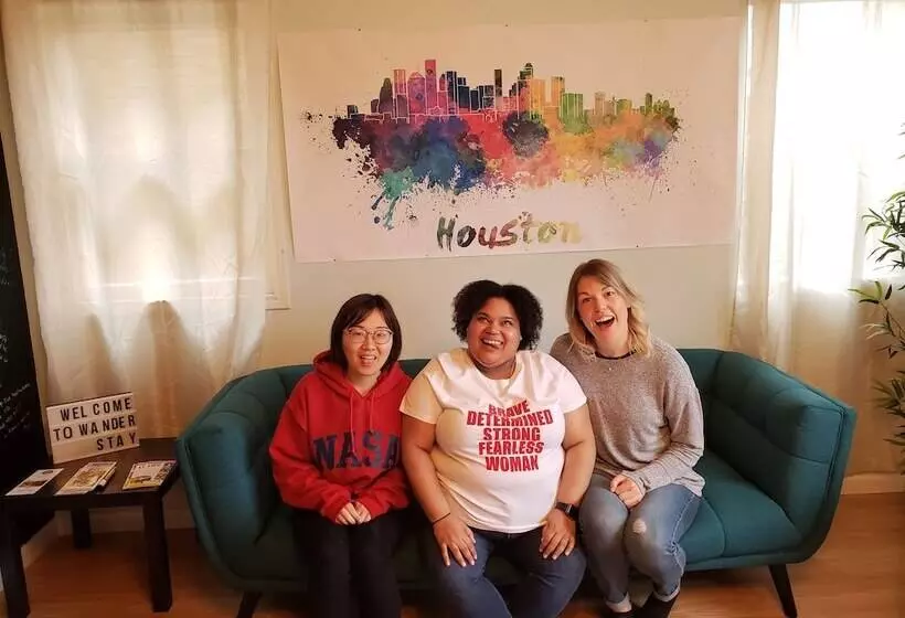Wanderstay Houston Hostel