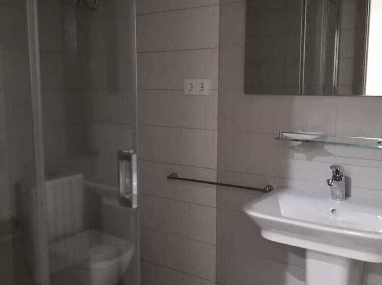 هتل A Torre Do Lago