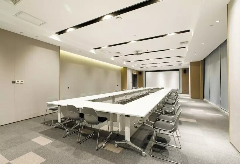 ホテル Holiday Inn Express Harbin Qunli, An Ihg