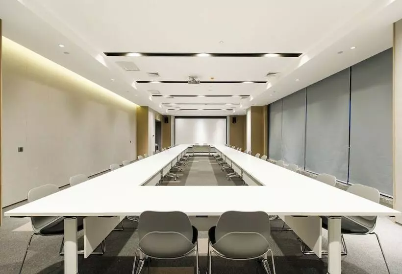 ホテル Holiday Inn Express Harbin Qunli, An Ihg