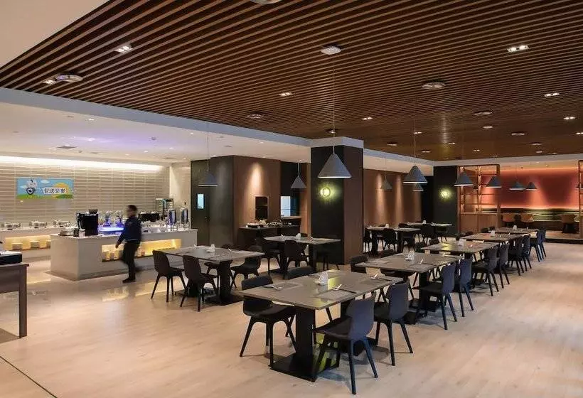 ホテル Holiday Inn Express Harbin Qunli, An Ihg