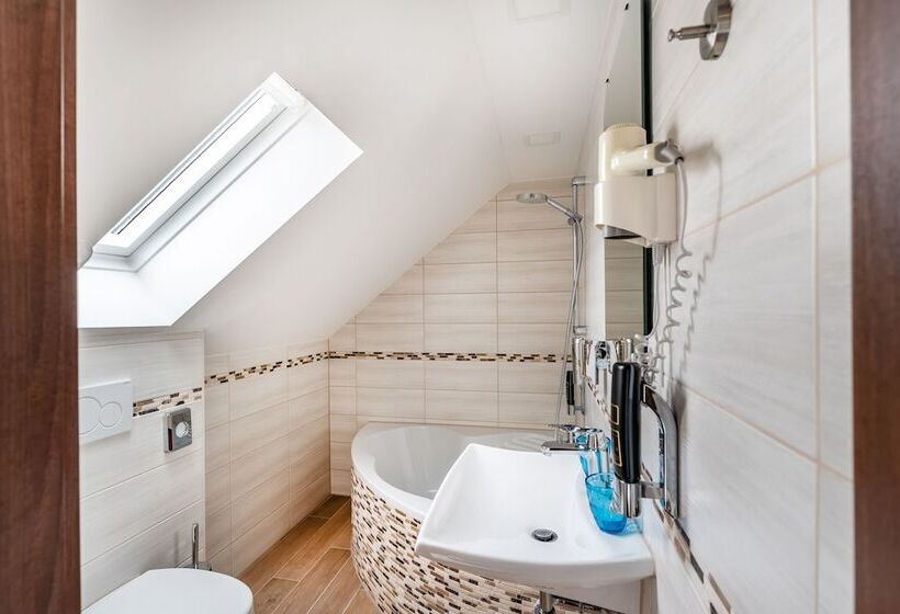 Hotel Aspire Castillo Reutlingen, Trademark Collection By Wyndham