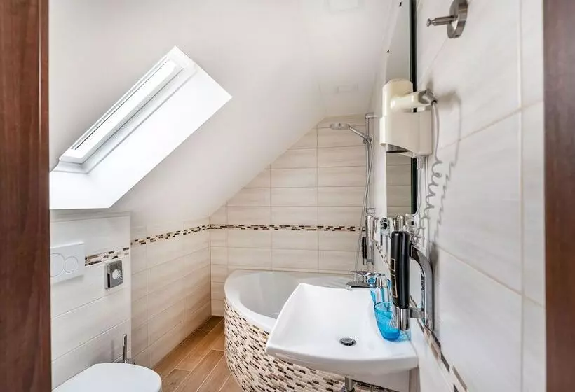 Hotelli Aspire Castillo Reutlingen, Trademark Collection By Wyndham