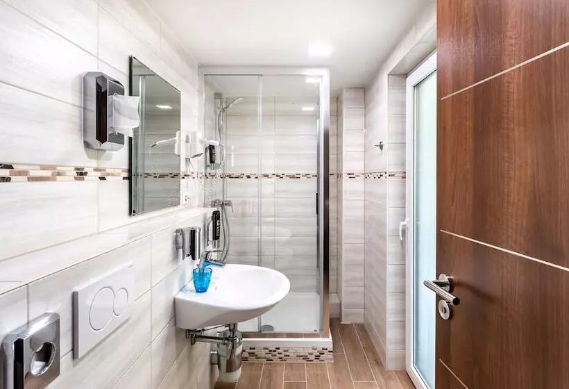 Hotelli Aspire Castillo Reutlingen, Trademark Collection By Wyndham