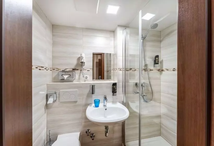 Hotelli Aspire Castillo Reutlingen, Trademark Collection By Wyndham