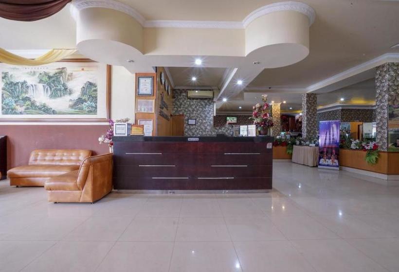 فندق Capital O 2064 Kartika Sriwijaya