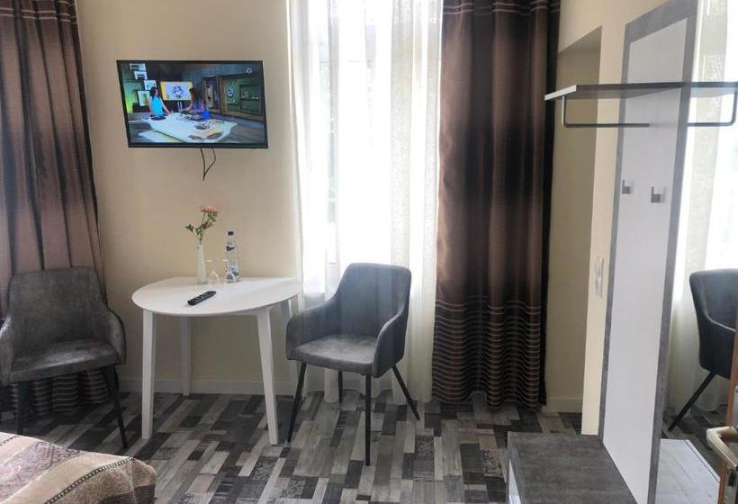 هتل Neuenahrer Hof