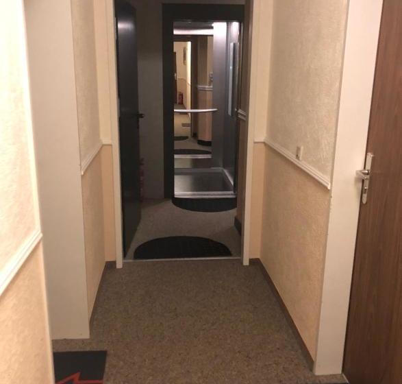 هتل Neuenahrer Hof