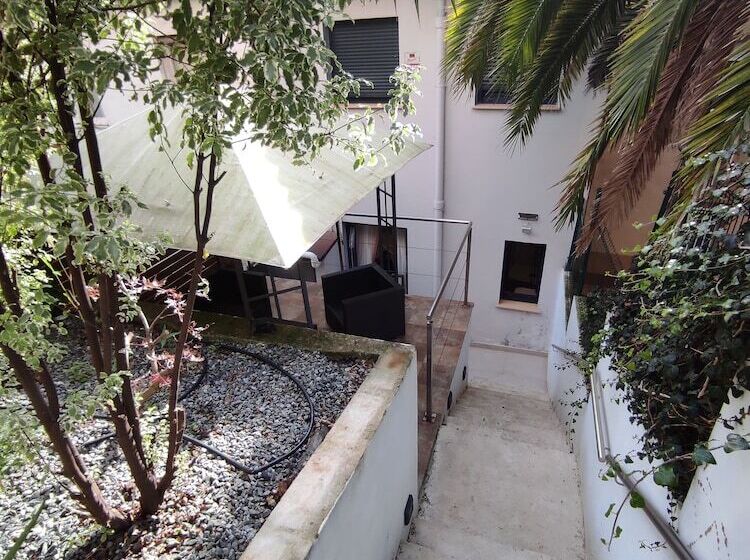 پانسیون Los Patios De Santander