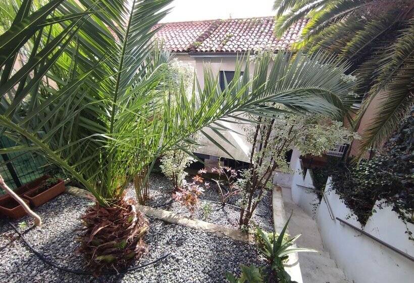 پانسیون Los Patios De Santander