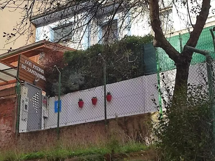 ペンション Los Patios De Santander