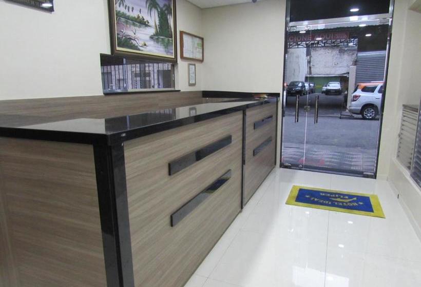 هتل Ideal Flíper Com Estacionamento Grátis Para Carro Pequeno Altura Padrão Internet Fibra